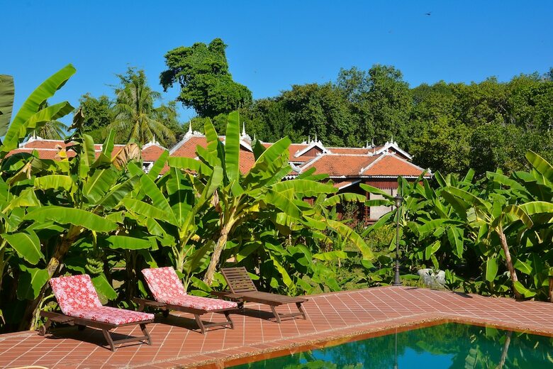 Hotel Rajabori Villas