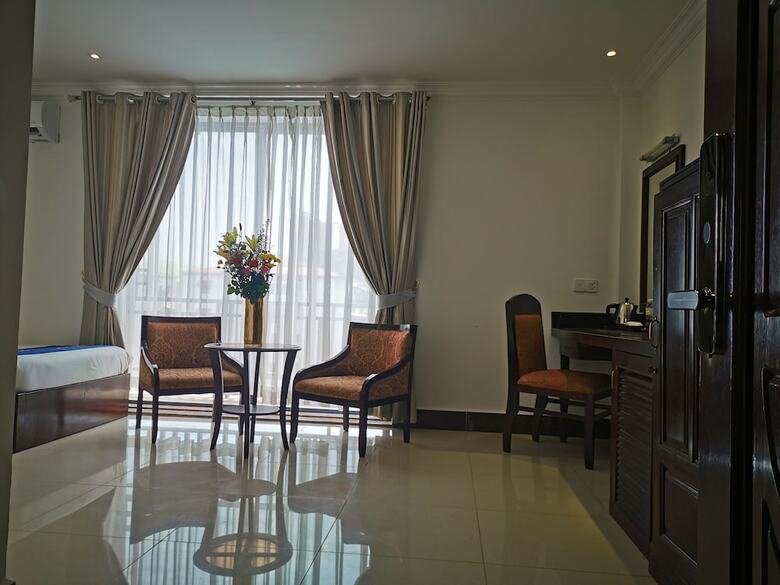 Jun Yue Hotel