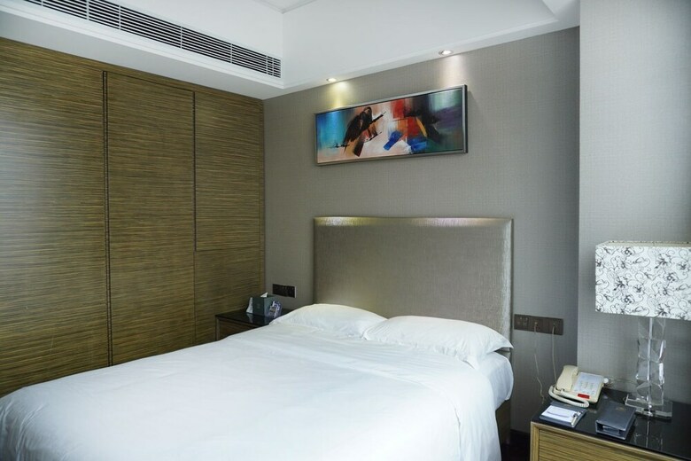 La Perle International Hotel