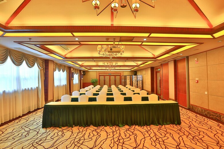 Hotel Metropolo Wuyishan Resort