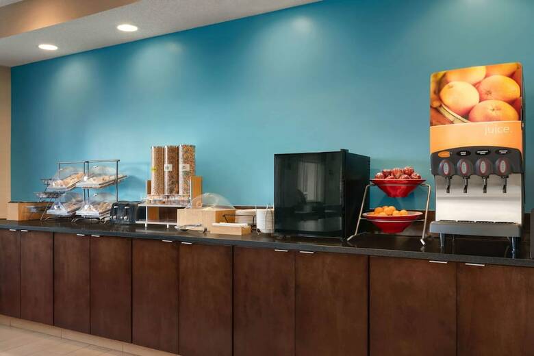 Hotel Baymont By Wyndham Tulsa