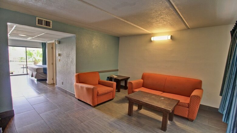 Windwater Hotel & Marina