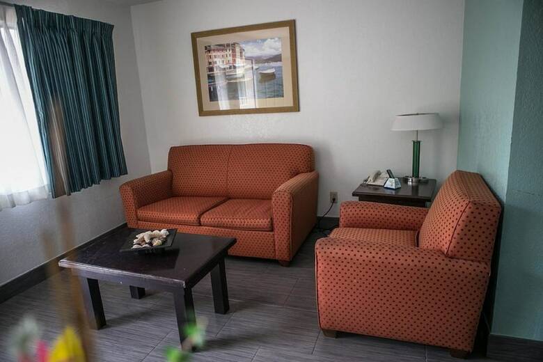 Windwater Hotel & Marina