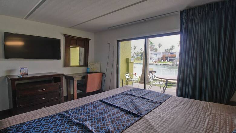 Windwater Hotel & Marina