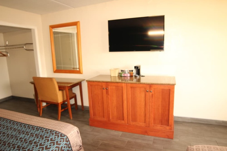 Windwater Hotel & Marina