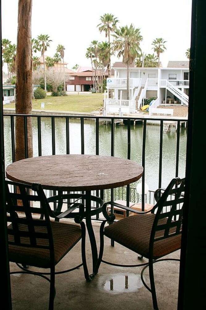 Windwater Hotel & Marina