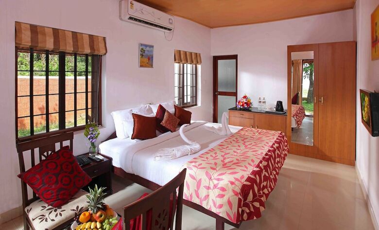 Hotel Saro Lake County