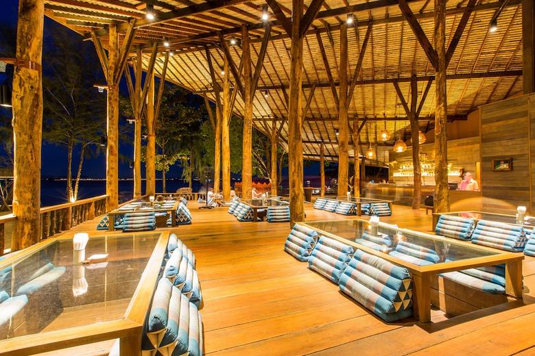 Apartamento Baan Ploy Sea