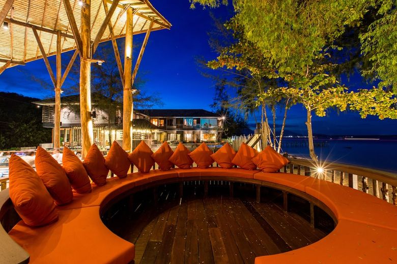 Apartamento Baan Ploy Sea