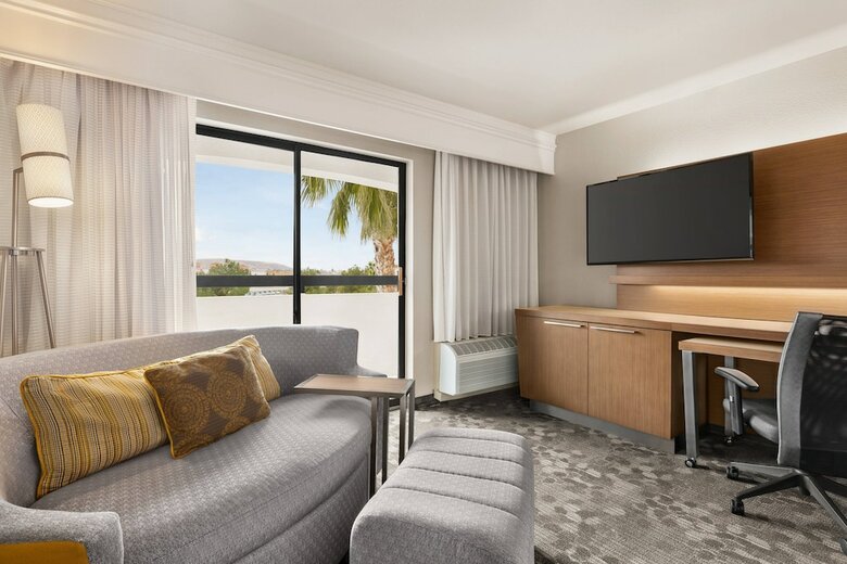 Hotel Courtyard Palmdale