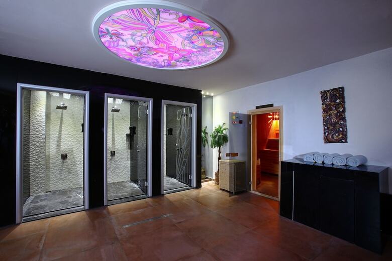Royal Arena Hotel & Resort Spa - All Inclusive