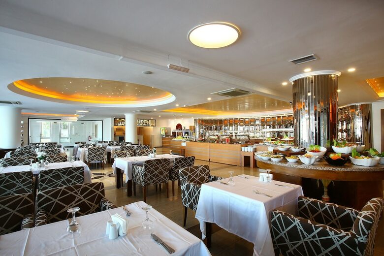 Royal Arena Hotel & Resort Spa - All Inclusive