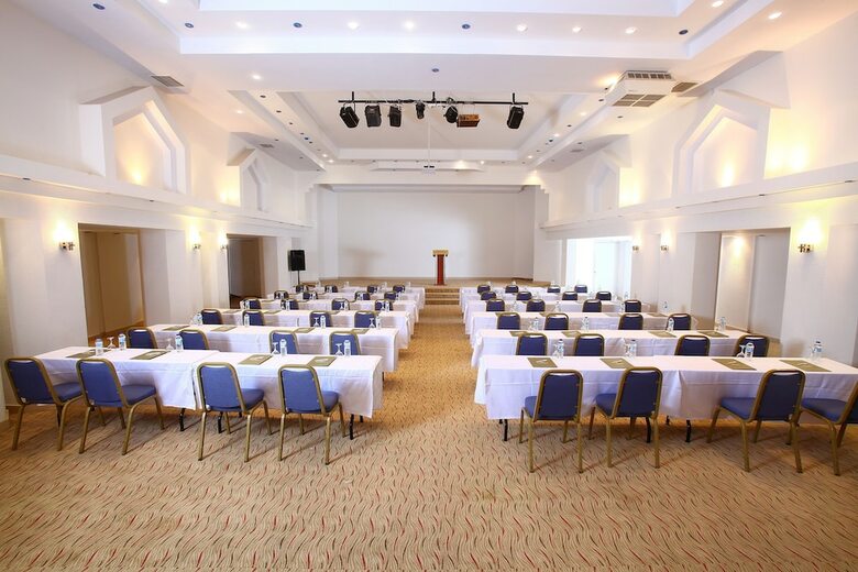 Royal Arena Hotel & Resort Spa - All Inclusive
