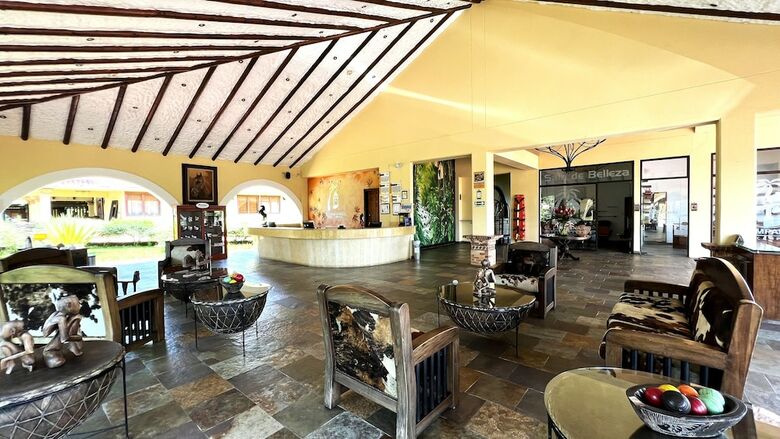 Hotel Campestre El Campanario