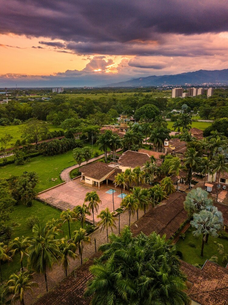 Hotel Campestre El Campanario