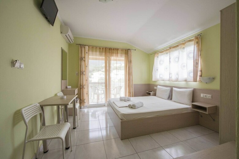 Apartamentos Kanali Village