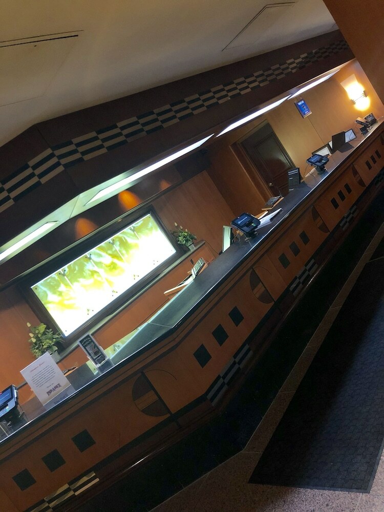 Par-a-dice Hotel And Casino