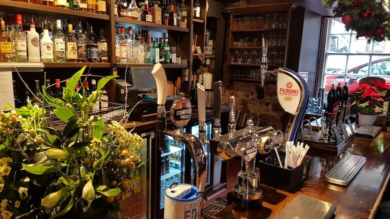 Noel Arms Hotel