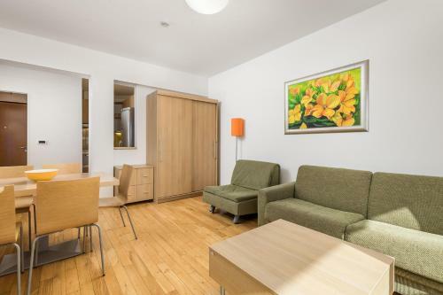 Apartments Rona Erea Icici