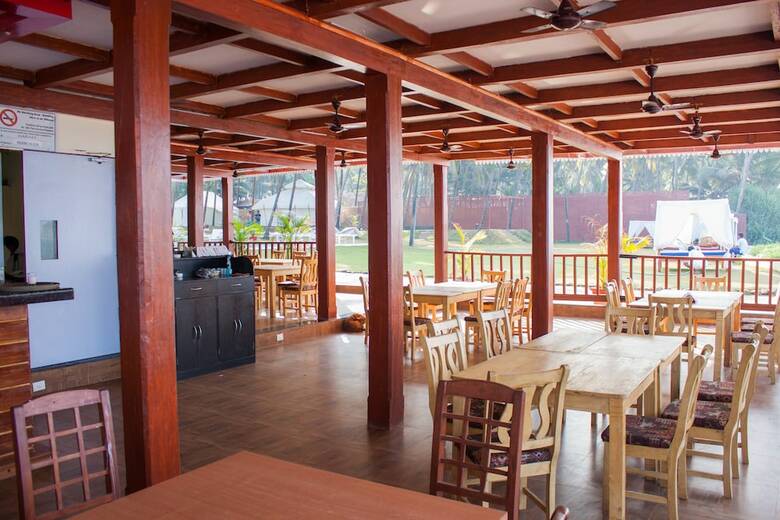 Hotel La Cabana Beach And Spa
