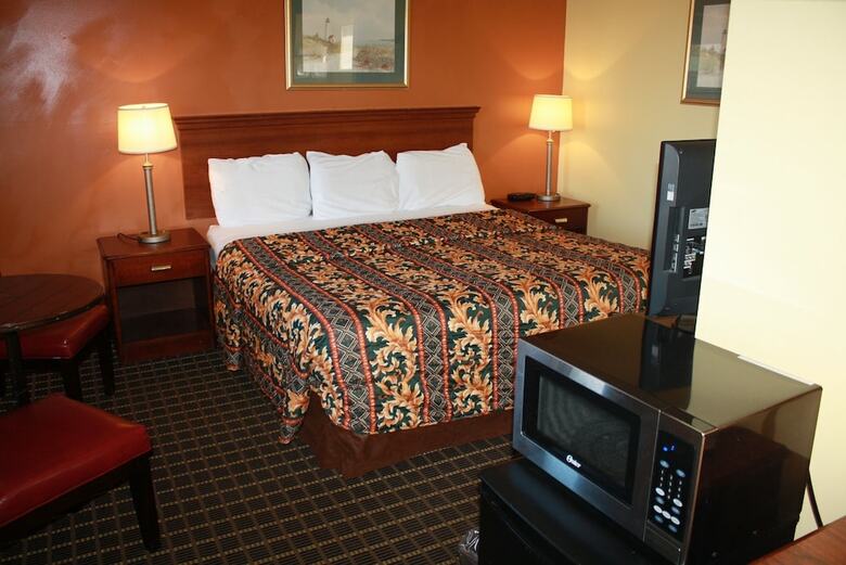 Motel Crows Nest Inn Tawas