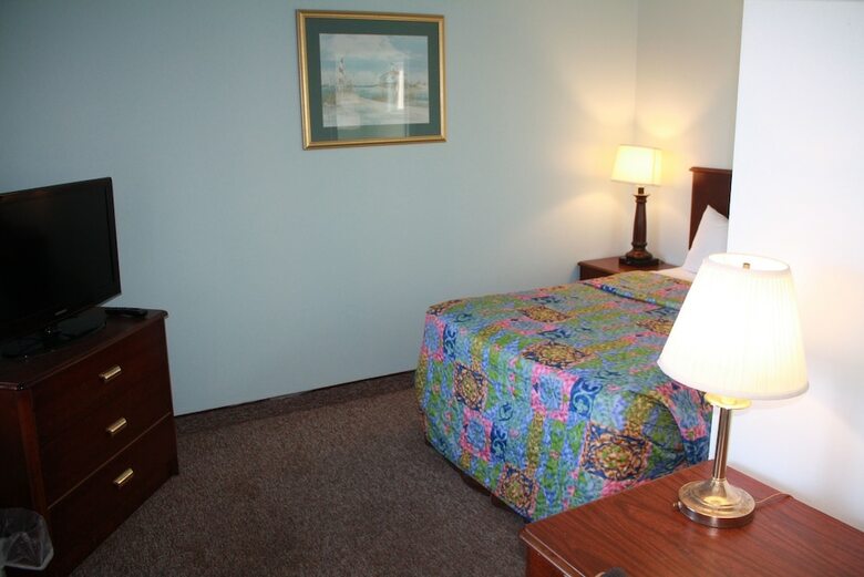 Motel Crows Nest Inn Tawas