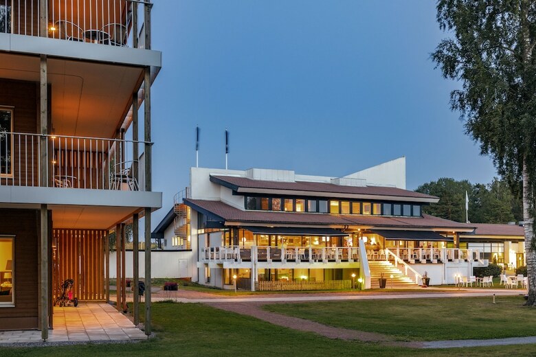 First Hotel Lind� Park