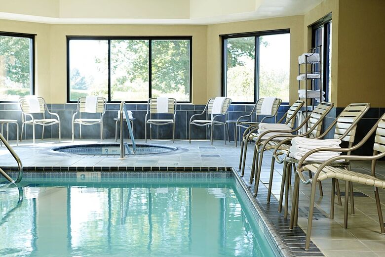 Hotel Courtyard By Marriott Ithaca Airport/university