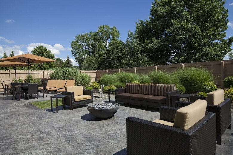 Hotel Courtyard By Marriott Ithaca Airport/university