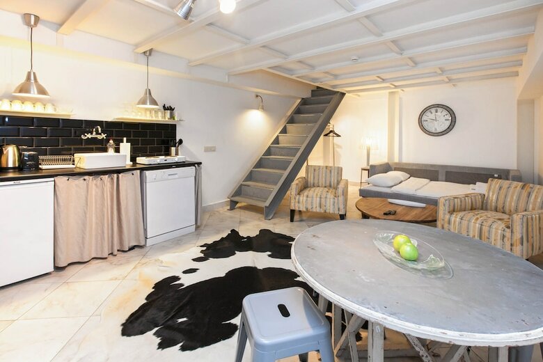 Aparthotel Chiconomy Suites