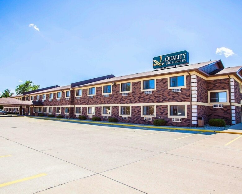 Hotel Quality Inn & Suites
