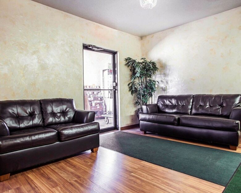 Hotel Quality Inn & Suites