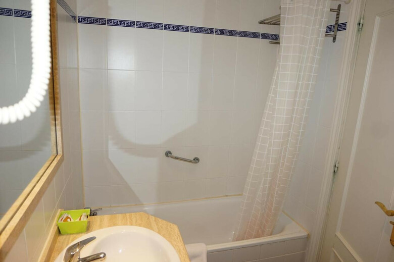 Albergue Far Home Gran V�a