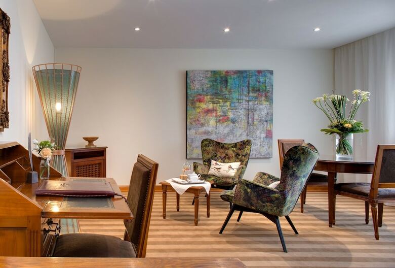 Hotel Hostellerie La Cheneaudi�re & Spa