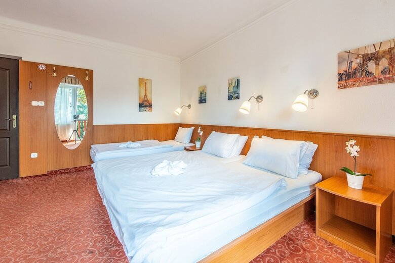 Korona Hotel Panzio