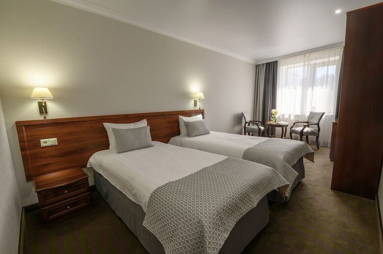 Platan Yuzhniy Hotel