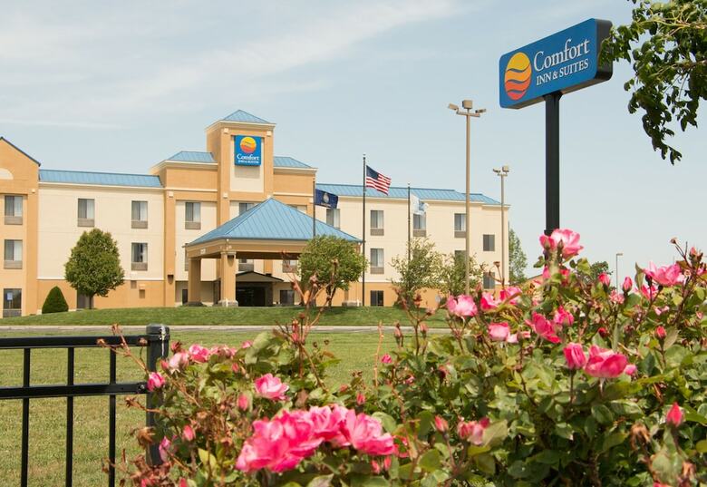 Hotel Comfort Inn & Suites