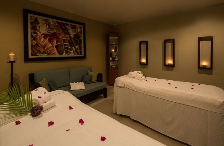Hotel Spice Island Beach Resort