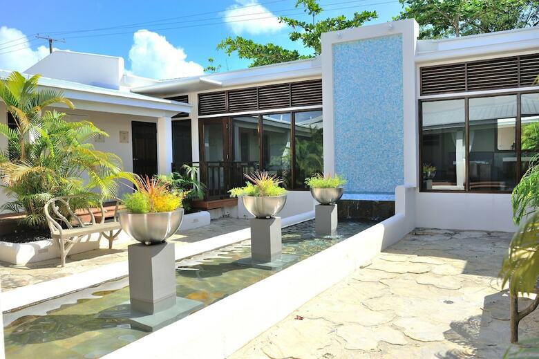 Hotel Spice Island Beach Resort