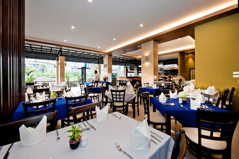 Hotel Tuana Blue Sky Patong
