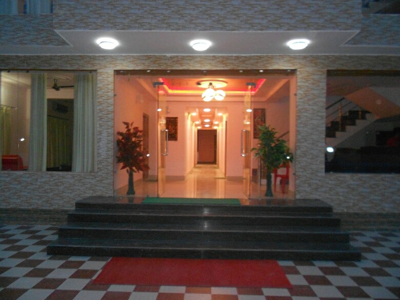 Hotel Chanakya Resort By Alr