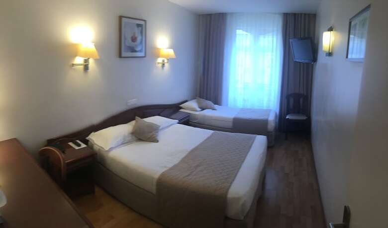 Hotel Cosmotel