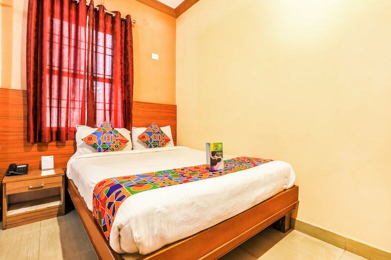 Fabhotel City Comforts Inn