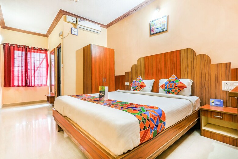 Fabhotel City Comforts Inn