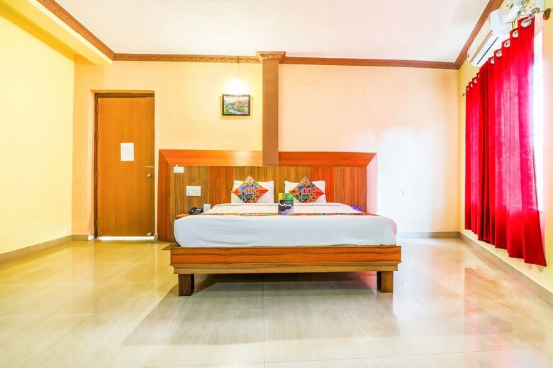 Fabhotel City Comforts Inn