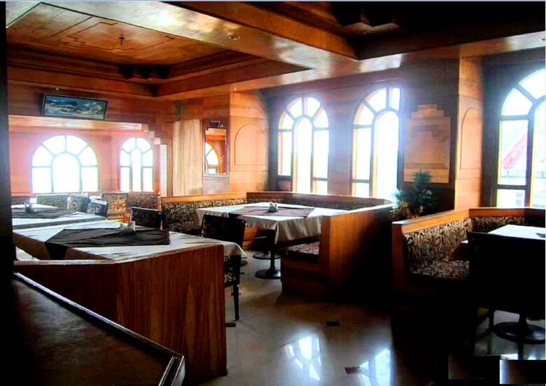 Hotel Tih The Grand Him Queen