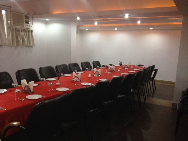 Hotel Grand Bee