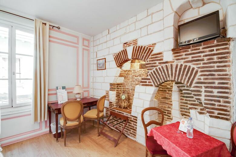 Hotel Brit H�tel Les Comtes de Champagne Centre Historique