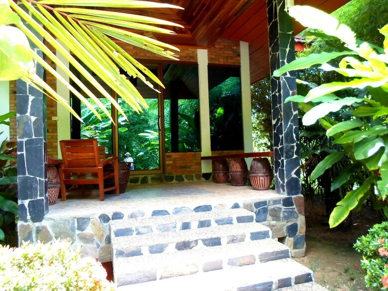 Apartamento Hotel Khao Sok & Spa