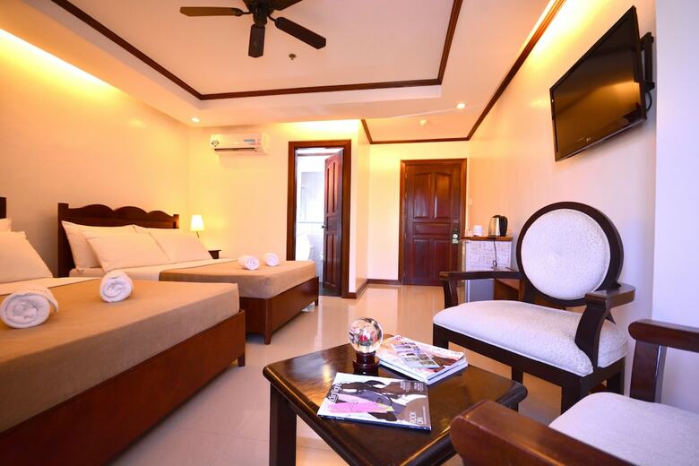Hotel Ipil Suites Puerto Princesa